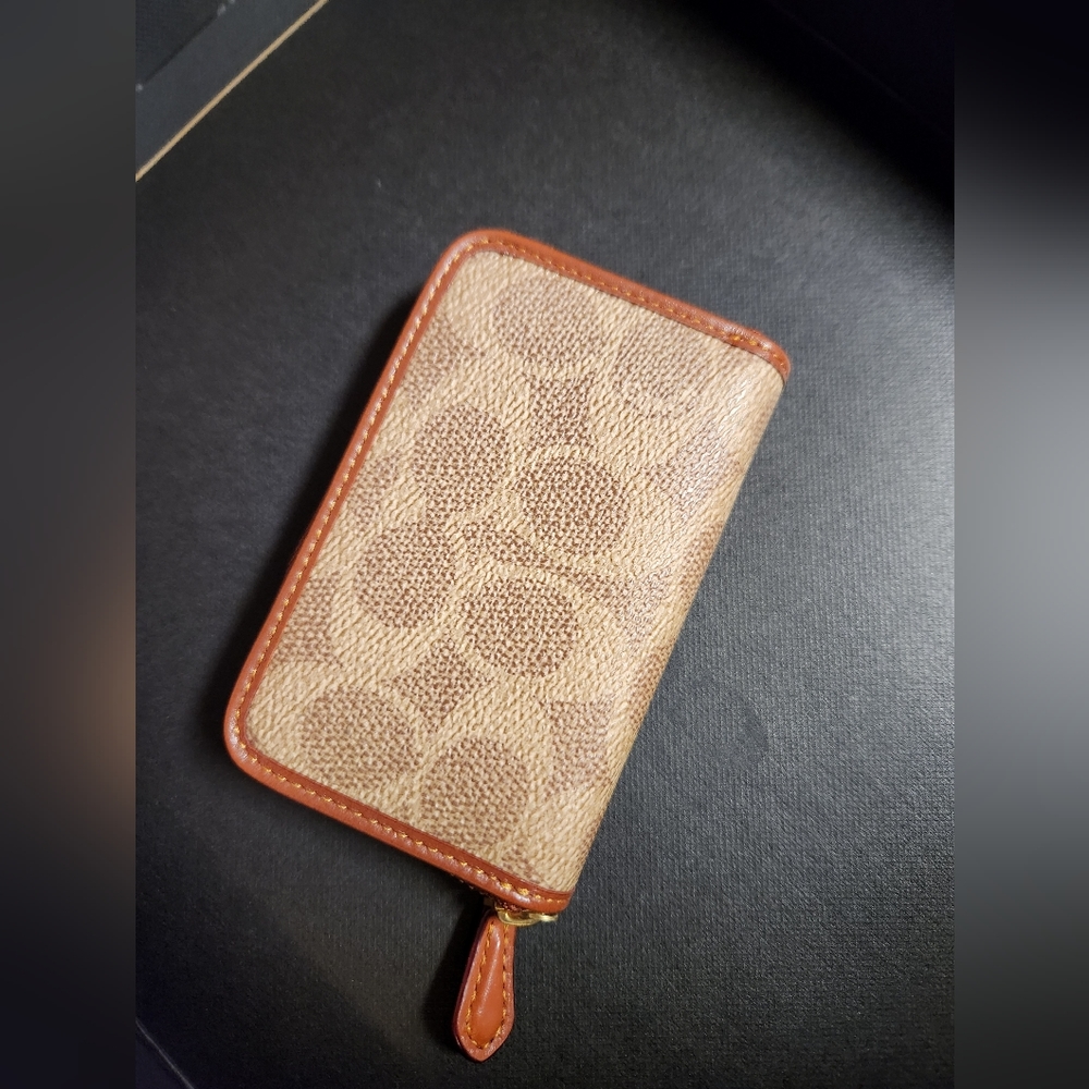 Coach Small Zip Card Case